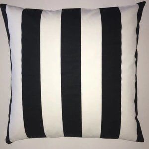 23 x 23" Vertical Stripes Pillow Cover - NEW